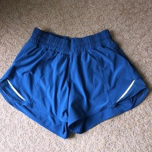 Lululemon Running Shorts size 6 (Small)